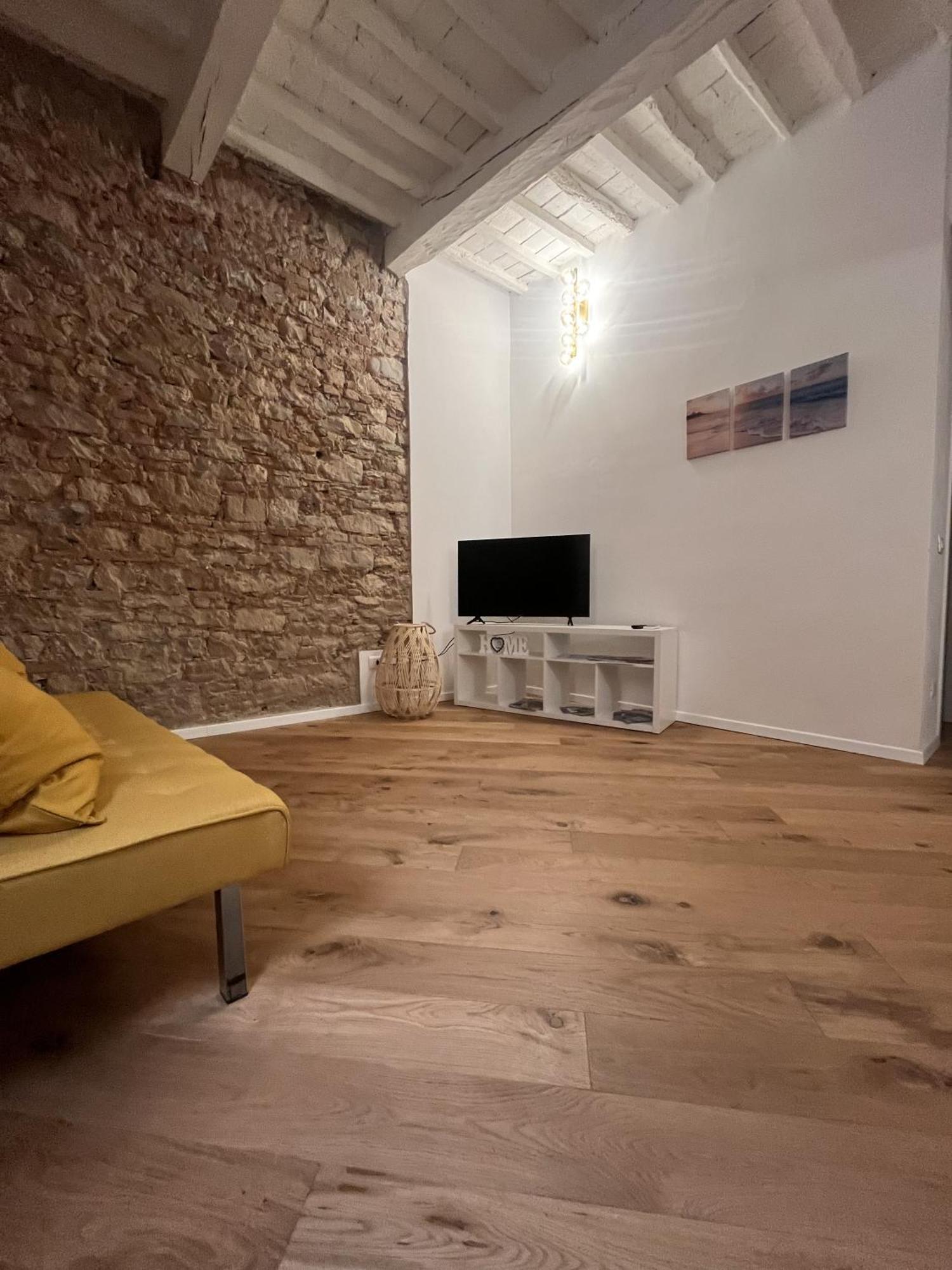 Luxury Apartment Centro Storico Piombino Exterior photo