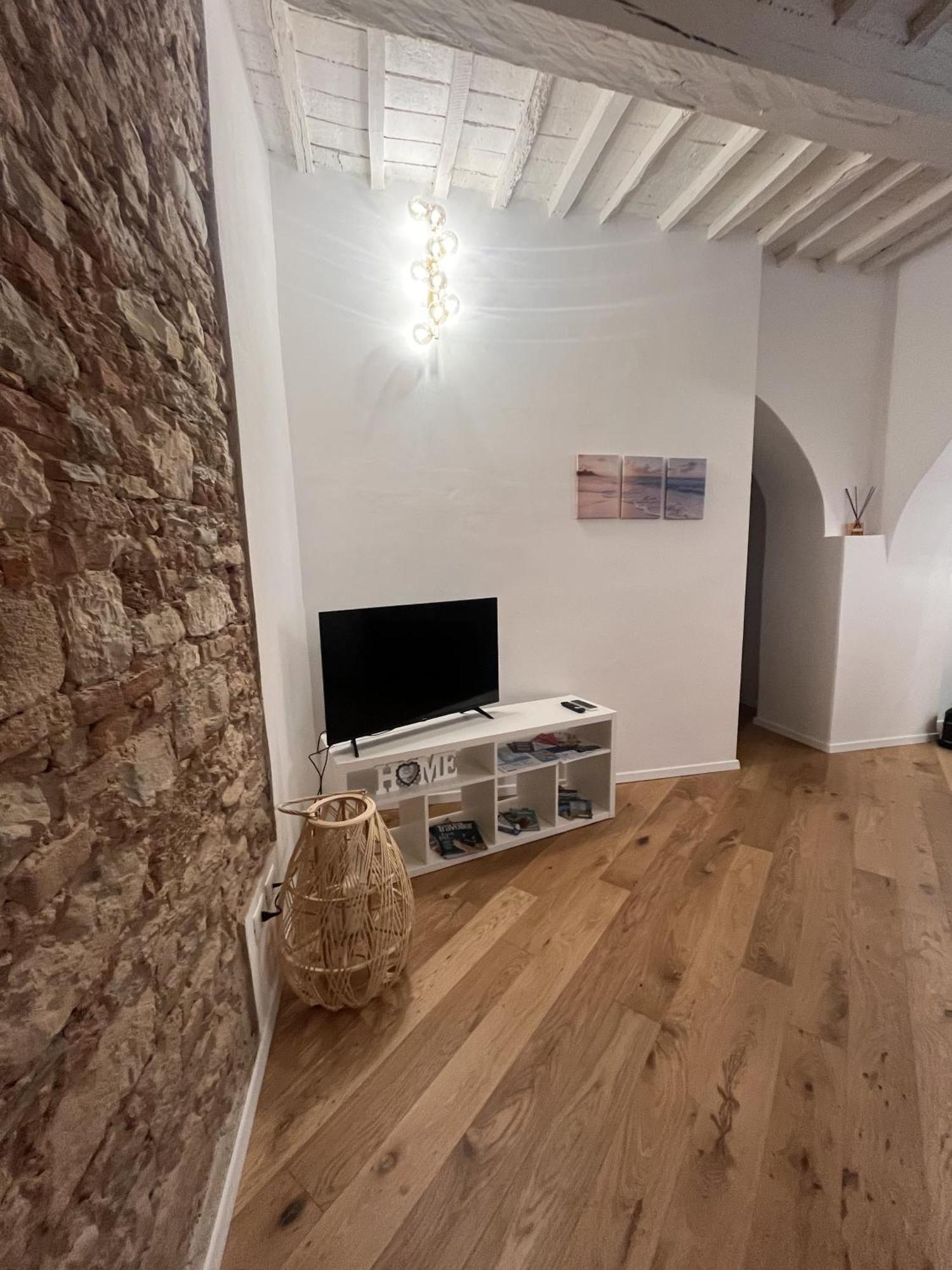 Luxury Apartment Centro Storico Piombino Exterior photo